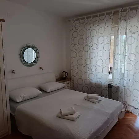I Sobe Marijana Apartman *