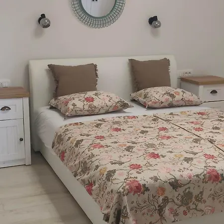 Apartmán I Sobe Marijana *